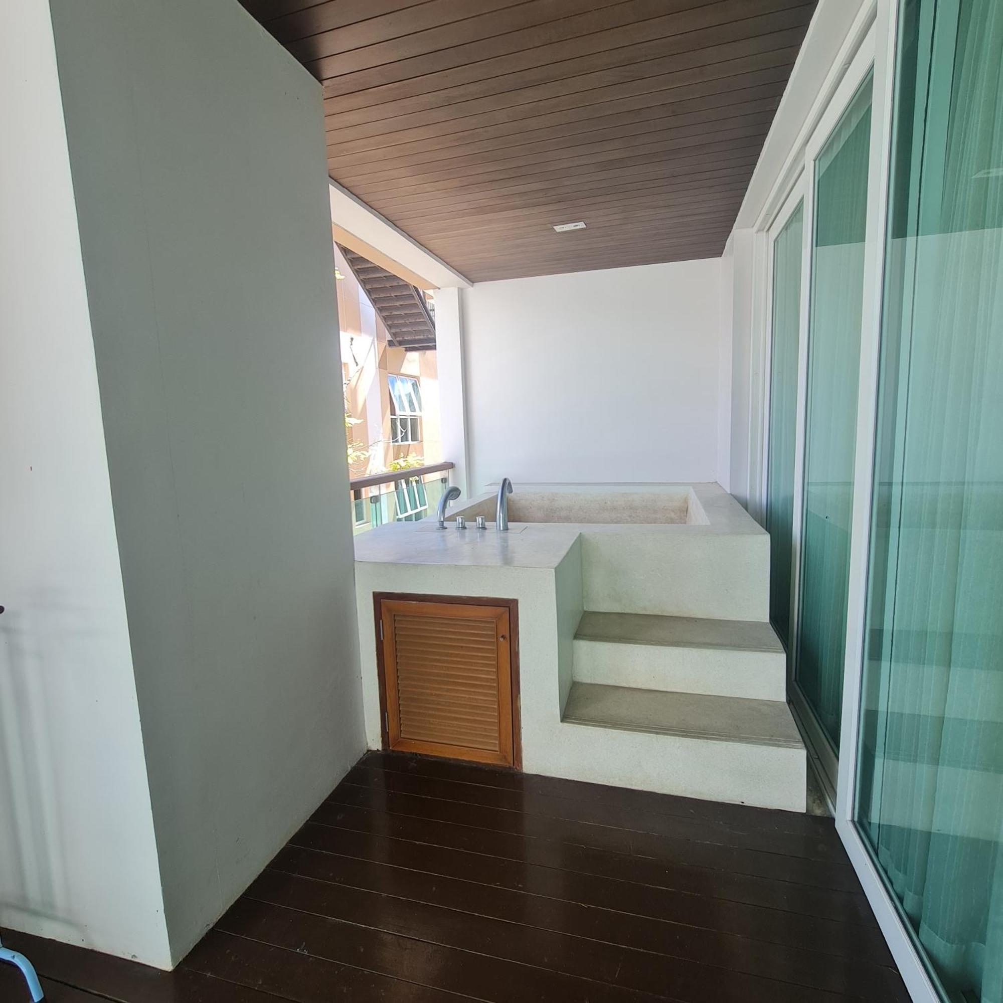 The Privilege Residence Patong Extérieur photo