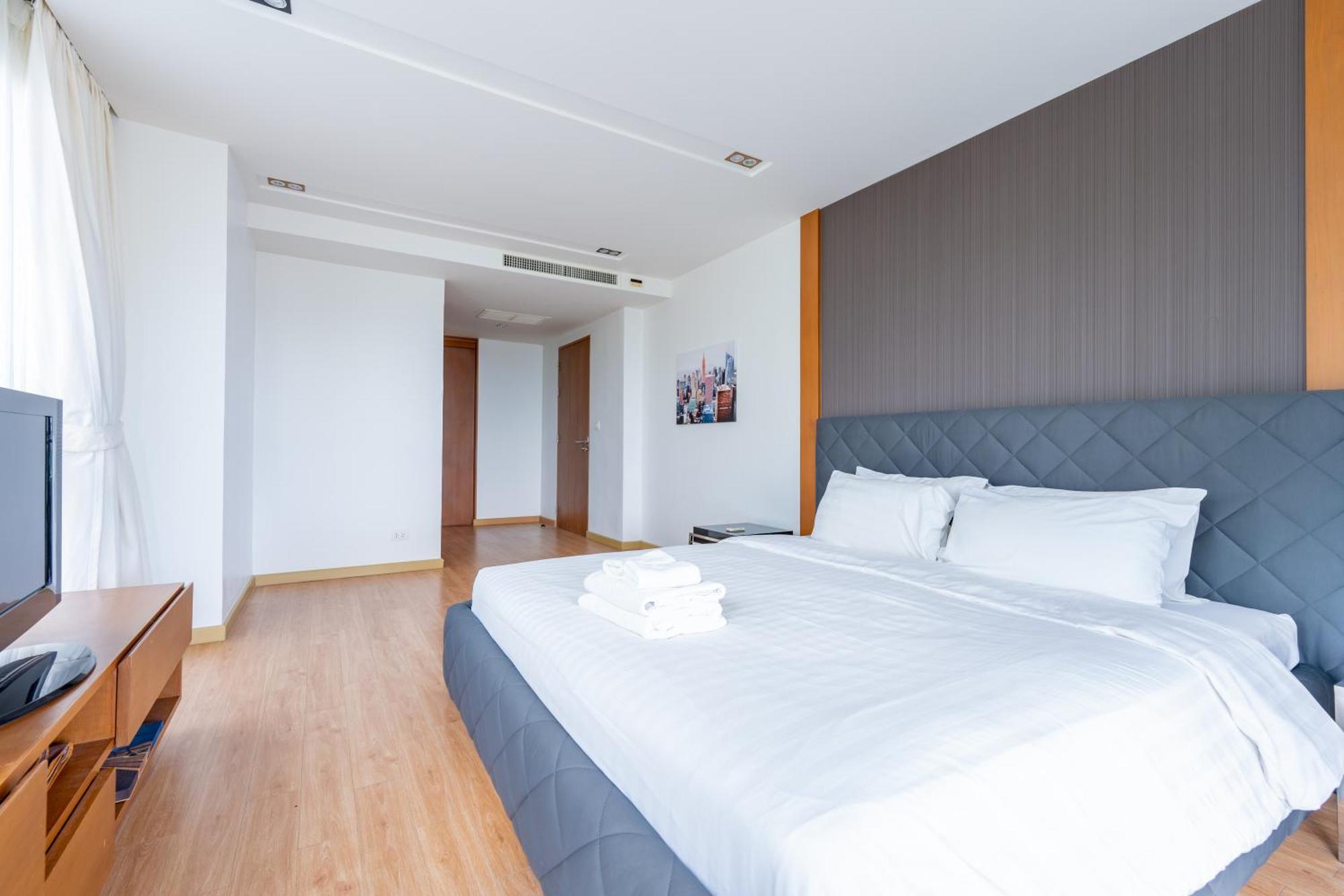 The Privilege Residence Patong Extérieur photo