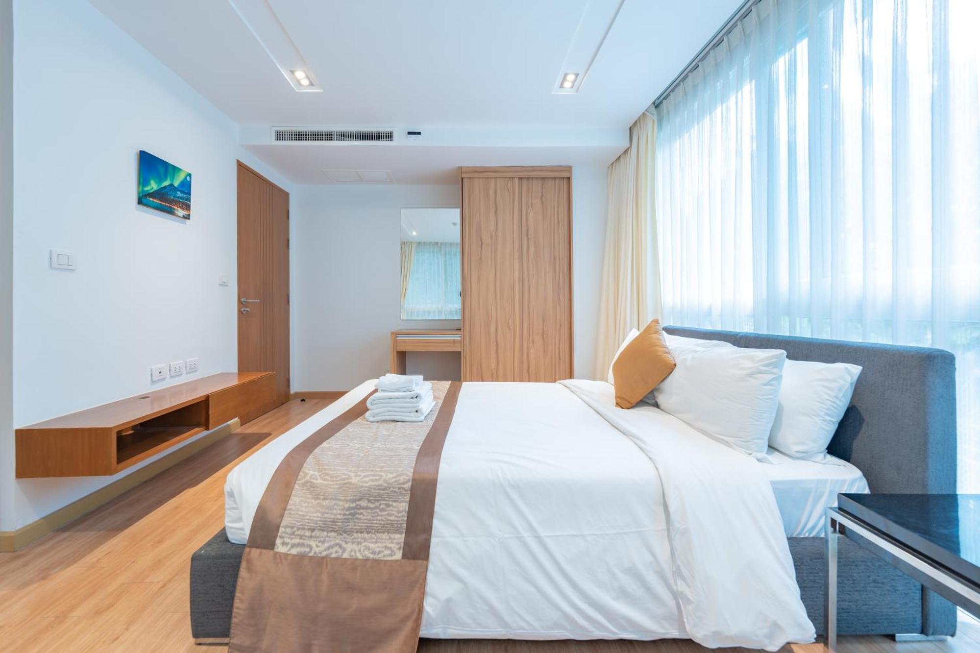 The Privilege Residence Patong Extérieur photo