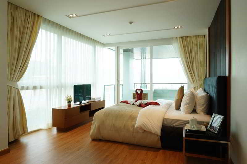 The Privilege Residence Patong Extérieur photo