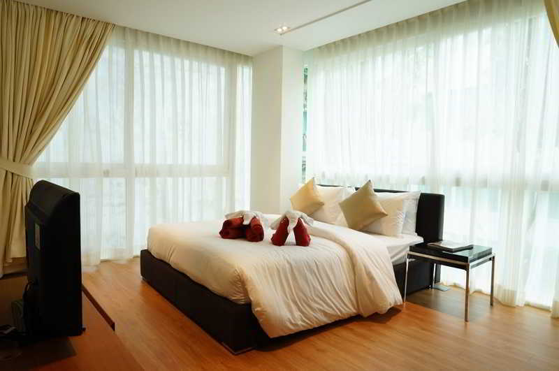 The Privilege Residence Patong Extérieur photo